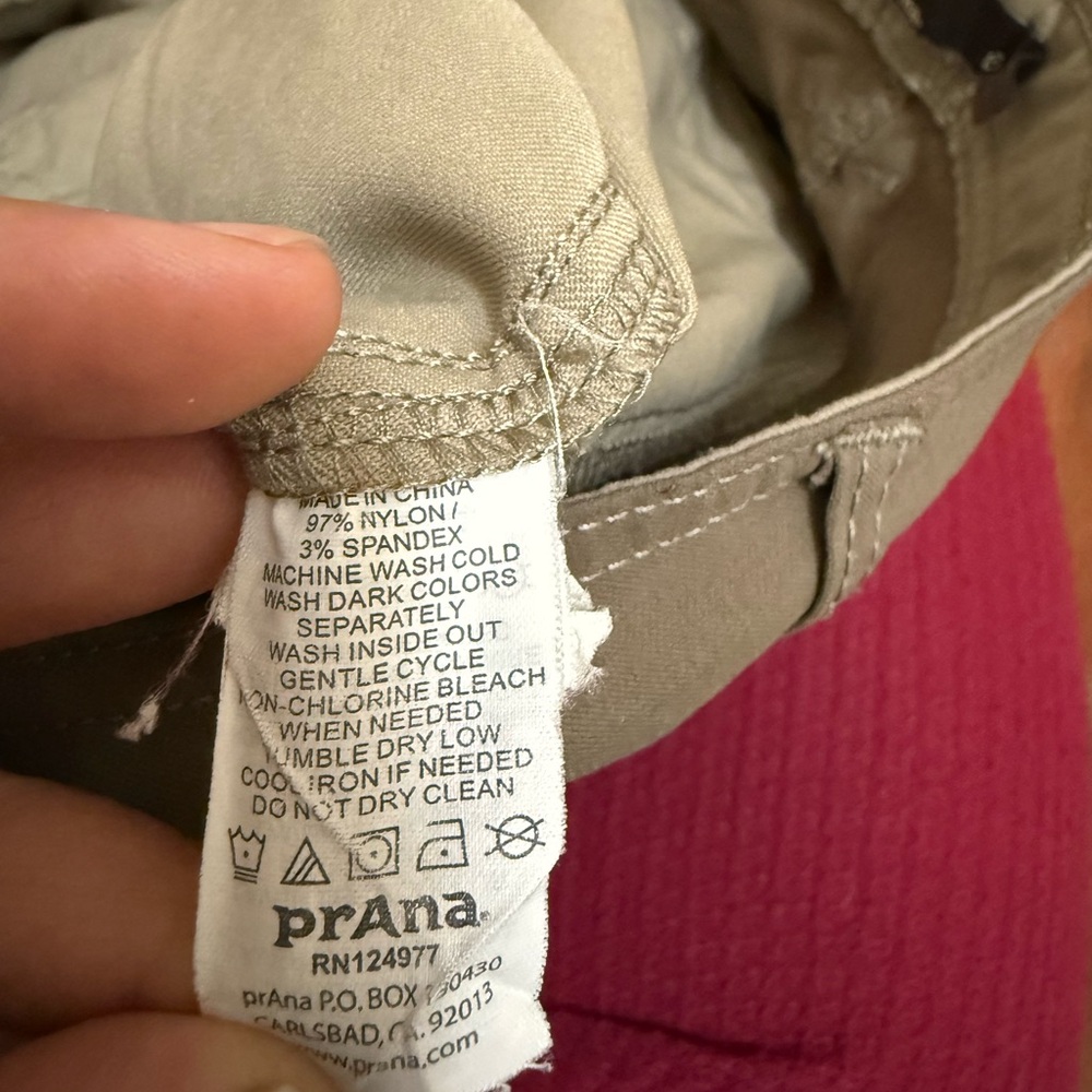 prAna Women's Khaki Hiking Shorts Size 6 Cargo Pockets Outdoor Casual - Picture 3 of 6